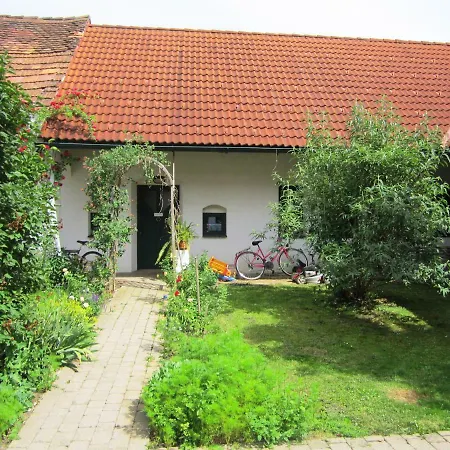 Ferienwohnung Im Idyllischen Vierkanthof Fürstenfeld