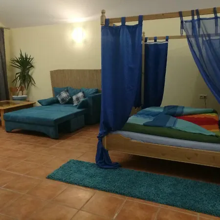 Appartement Ferienwohnung Im Idyllischen Vierkanthof Fürstenfeld