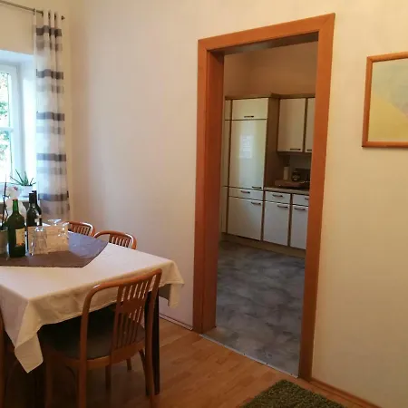 Ferienwohnung Im Idyllischen Vierkanthof *