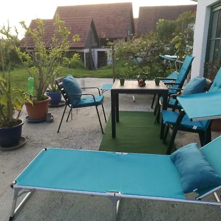 Appartement Ferienwohnung Im Idyllischen Vierkanthof *